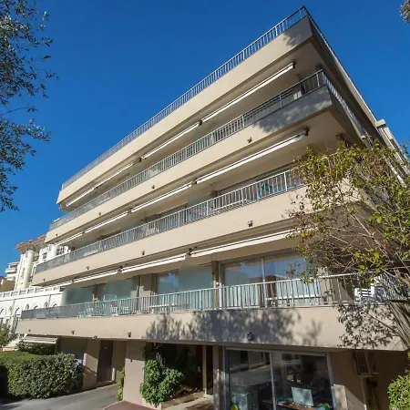 Climatise Pour 2/3 - Proche Et Commerces - Wifi Inclus - Fr-1-466a-22 Apartment *